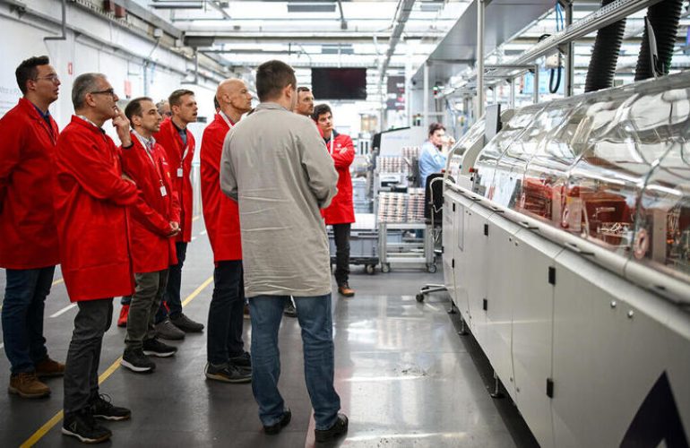 dobre-prakse-pametnih-tovarn-122-jm-69c1321297a2b.jpg.cut.s-69c13214e5a4a.jpg.840px